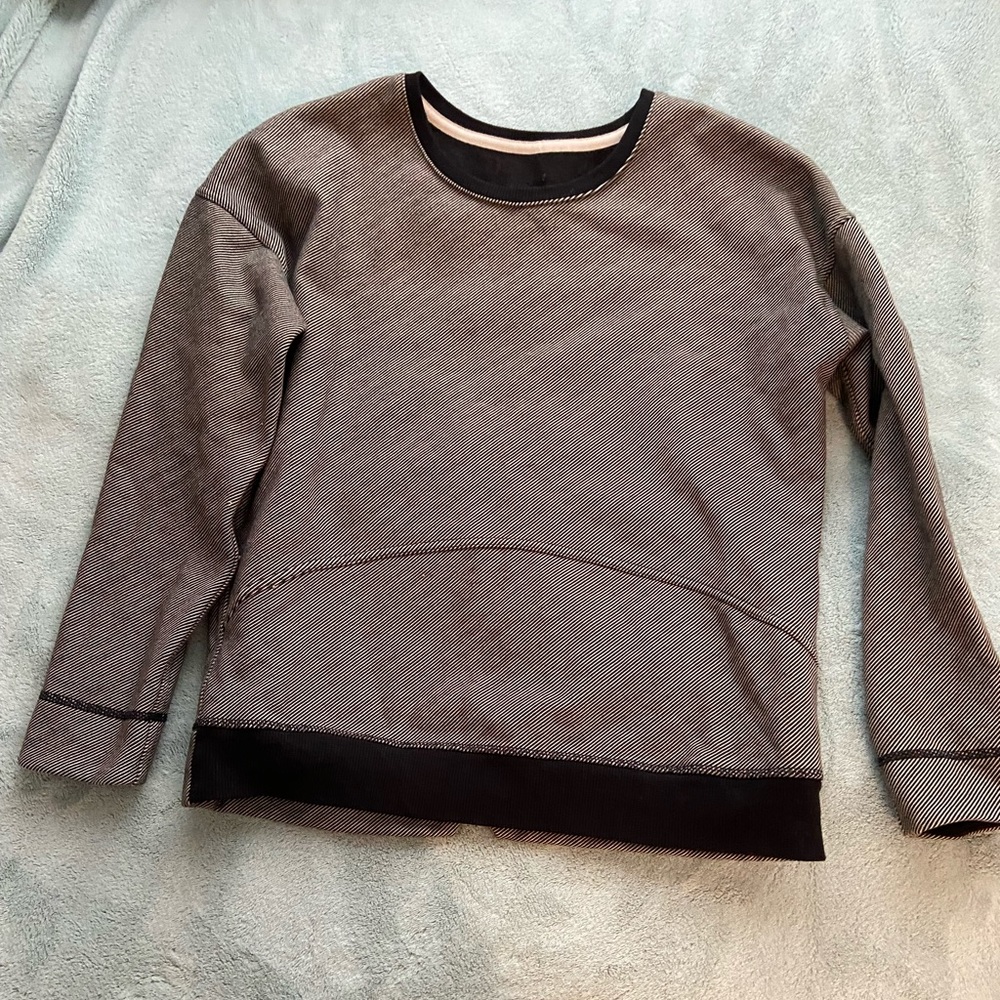 Lululemon stripped grey sweater